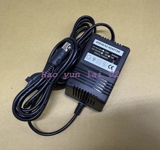 1PCS Universal Adapter for
