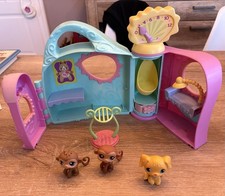 Littlest Pet Shop Get Better Centre Veterinaire Center Playset Hasbro 2005