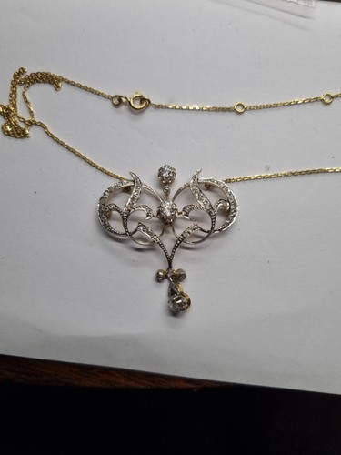 Magnifique collier - ,