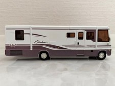 Winnebago Adventurer diecast car