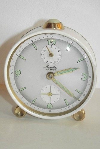 Ancien réveil vintage 1970 - vintage,