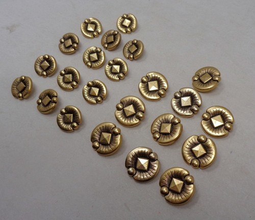Lot boutons vintage en - de,