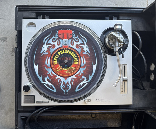 Technics 1200 turntable - technics,