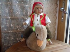 1980 - RARE - POUPÉE PANRE "NILS HOLGERSSON" EN VINYLE AVEC SON CANARD  - 38 cm