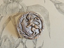 Grand bouton ancien à décor