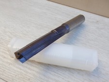 1 foret monobloc carbure 2 lèvres étagées a trou d'huile diamètre 14,54mm  (n13)