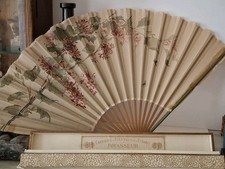 Éventail en tissu à motif floral, Maison Brasseur, Paris, fin XIXe