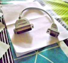 ADAPTATEUR PC RS 25 Broches male a RS  9 broches femelle 