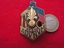 insigne  6 eme regiment     mixte genie legion    ( classeur5)