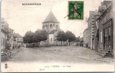 03 THIEL - la place du village