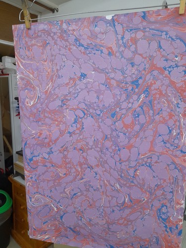 Papier marbré cuve de - cuve,