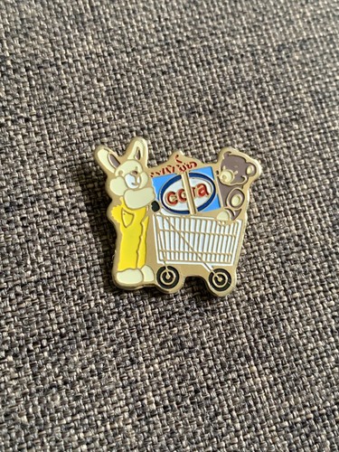 Pin supermarché cora - pin's,
