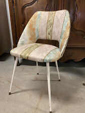 Chaise Tonneau de Pierre Guariche Design Vintage