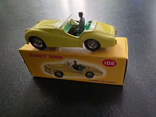 Dinky toys atlas triumph tr2 - triumph,