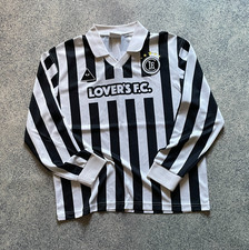 Maillot de football à manches