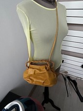 magnifique SONHODOSPES Sac jaune camel moutarde neuf sans étiquette en cuir