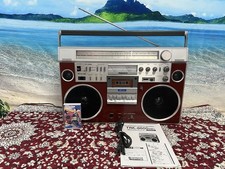 Hitachi TRK-8600 Vintage Radio