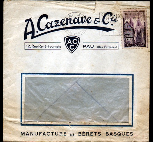 Pau usine berets - pau, (64)
