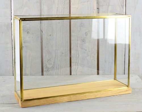 Vitrine verre laiton - et,