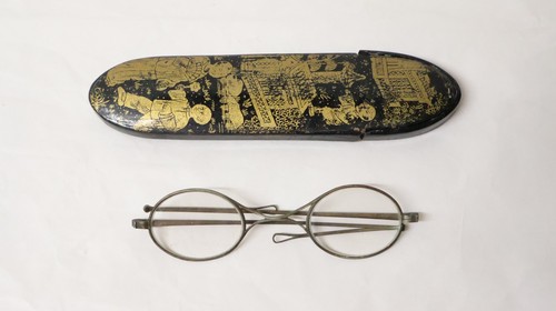 Ancienne paire lunettes - de,
