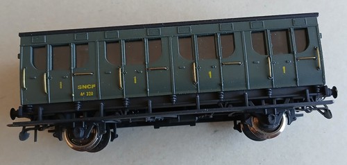Voiture essieux 1e classe - essieux,
