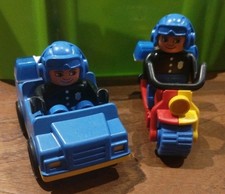 Lot autour de la Police  Lego Duplo vintage 2 Personnages 1 Voiture et 1 Moto