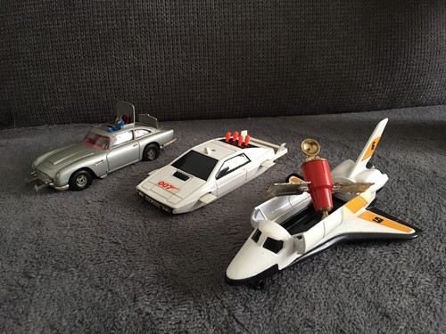 Coffret corgi james - corgi,