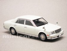 TOYOTA CENTURY 2010, voiture miniature 1/43e CAR-NEL CN431006