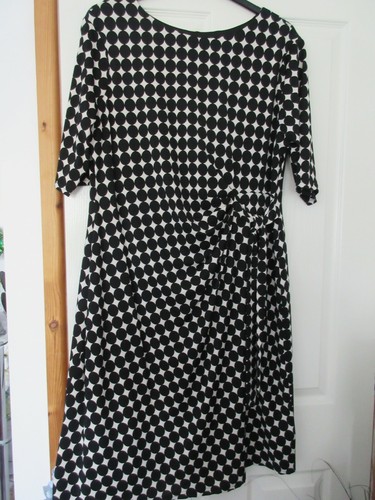Robe noire blanche pois - noire,