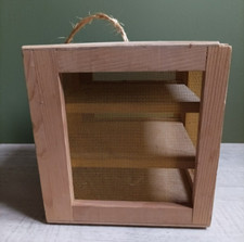 Ancien garde manger cage à fromage en bois et grillage cube de 20 cm 3 plateaux