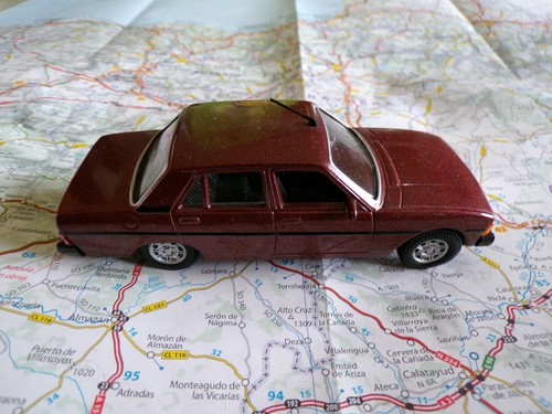 Peugeot 604 bordeaux norev - 604,