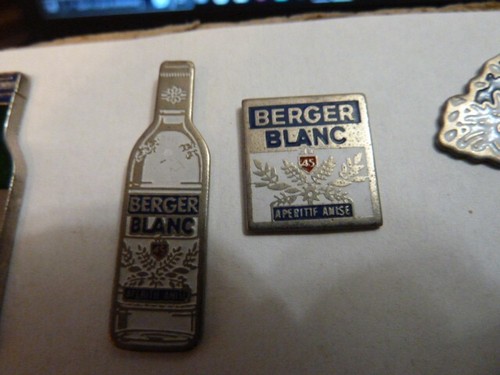 Pin berger blanc lot - pin's,