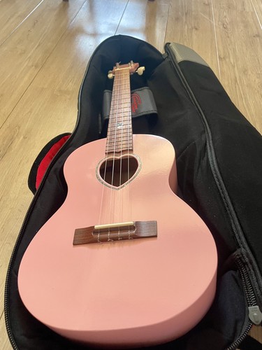 Ukulele ténor - ukulele,