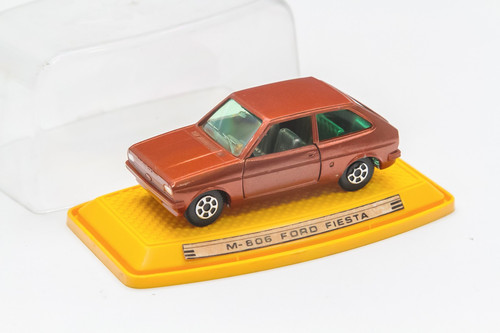 Pilen ford fiesta 811 - ford,