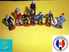 LOT DE 8 PERSONNAGES  STARLUX