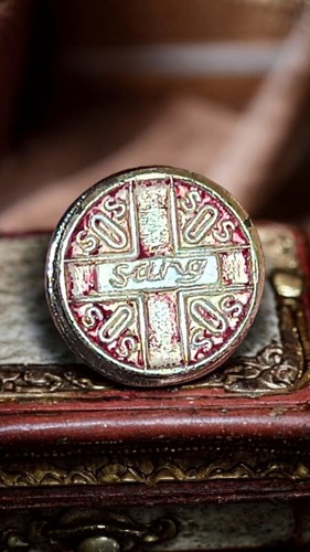 Pin ancien sos sang croix - ancien,