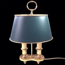 Lampe bouillotte en bronze doré 20 siècle gout début 19 siècle abat-jour tôle