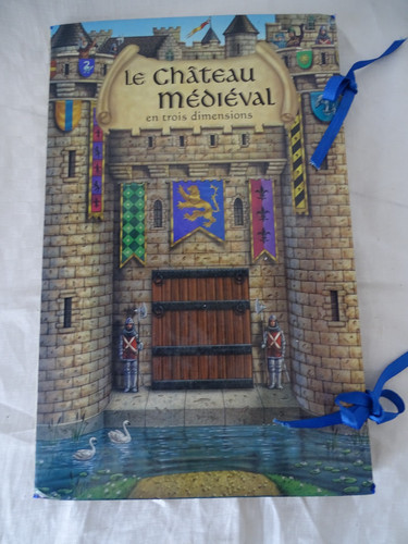 Livre pop le château - pop-up,