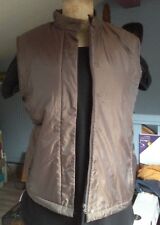 Gilet style anorak sans manches "autre ton " T 40