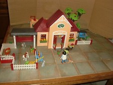 Clinique  Vétérinaire Playmobil  5529 et Bloc operatoire 5530