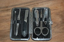 NECESSAIRE DE MANUCURE- BON