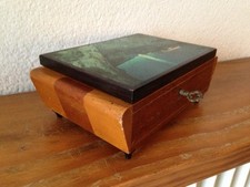 BOITE A BIJOUX MUSICALE