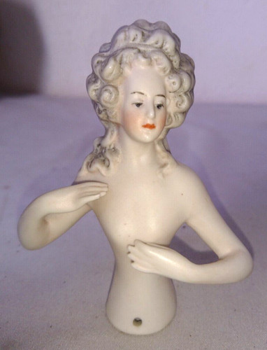 Ancienne demi figurine - demi,