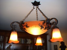 LUSTRE SIGNE RETHONDES ART DECO PÂTE DE VERRE ET FER FORGE