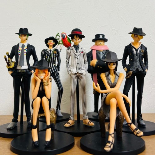 Ensemble figurines one - ensemble,