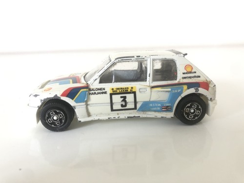 Voiture miniature burago - voiture,