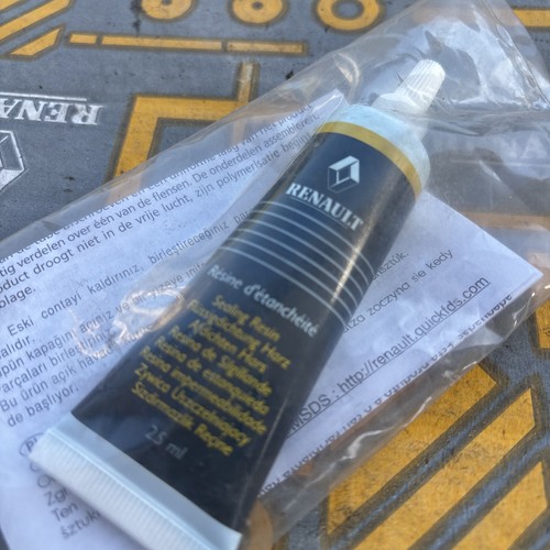 Neuf renault pâte rouge - pâte,