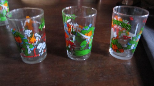 Lot verres à moutarde - à,
