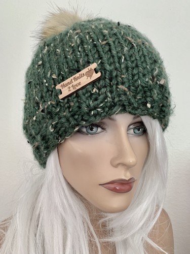 Hand knits love beanie - hand,