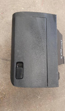 Boîte a gants pour Polo V Cross